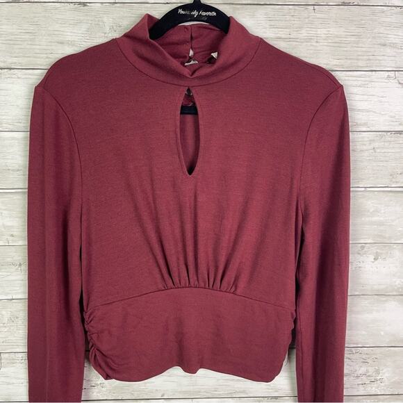 Brea Canyon Shabby Chic Rosa Keyhole Knit Top Size Large - Picture 6 of 8